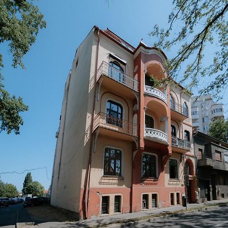 Bluesky Ultra-Central Premium Apartment Oradea Exterior foto