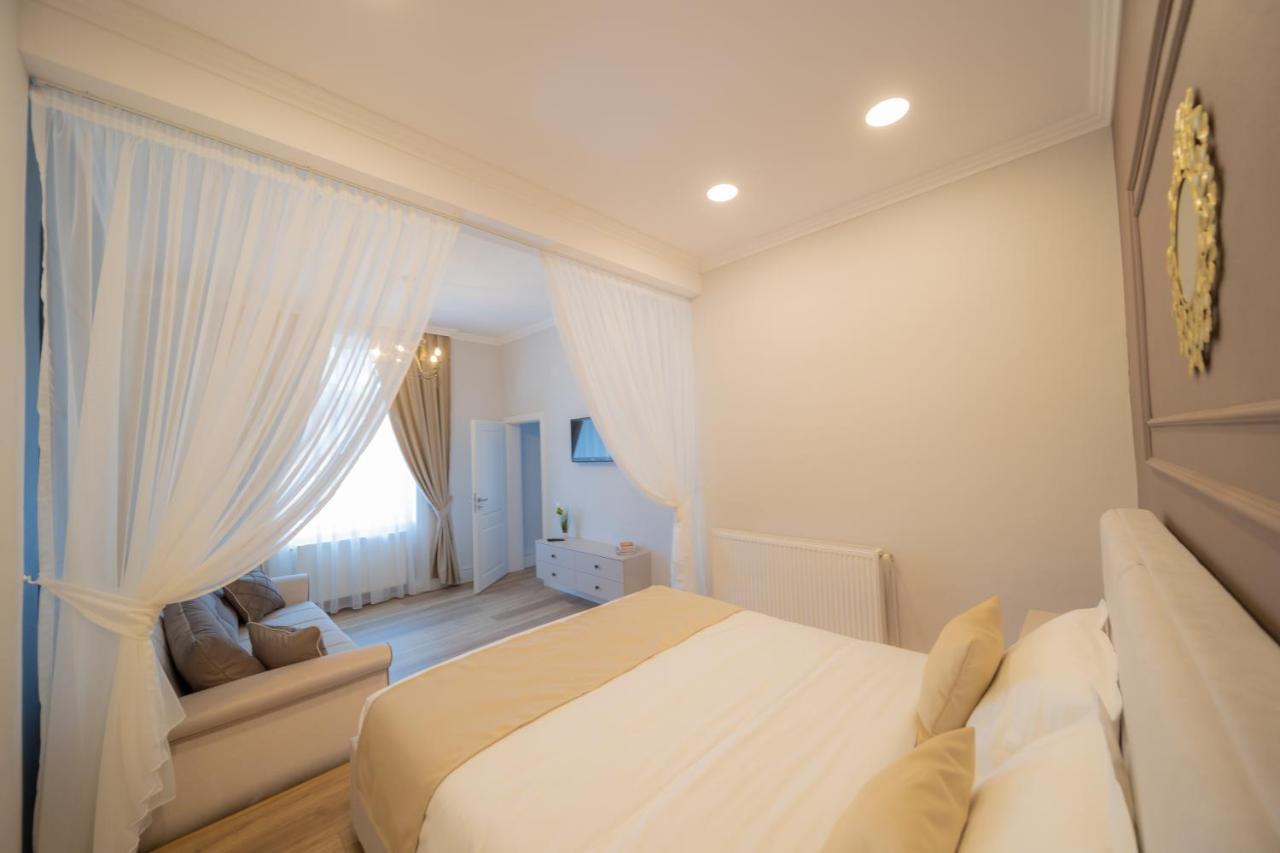 Bluesky Ultra-Central Premium Apartment Oradea Exterior foto