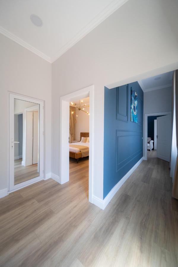 Bluesky Ultra-Central Premium Apartment Oradea Exterior foto
